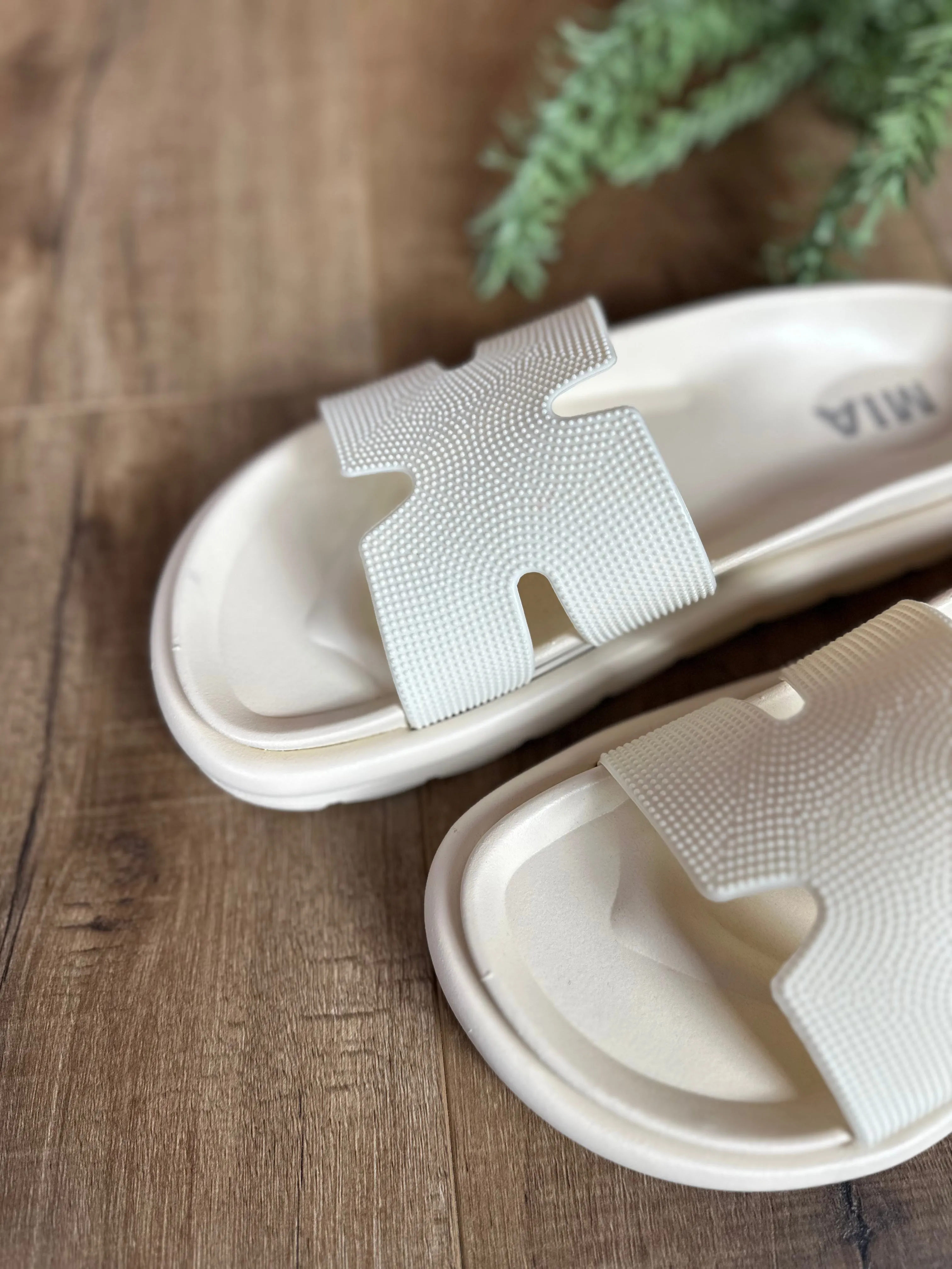 Bertini Slip On Sandal (MIA)
