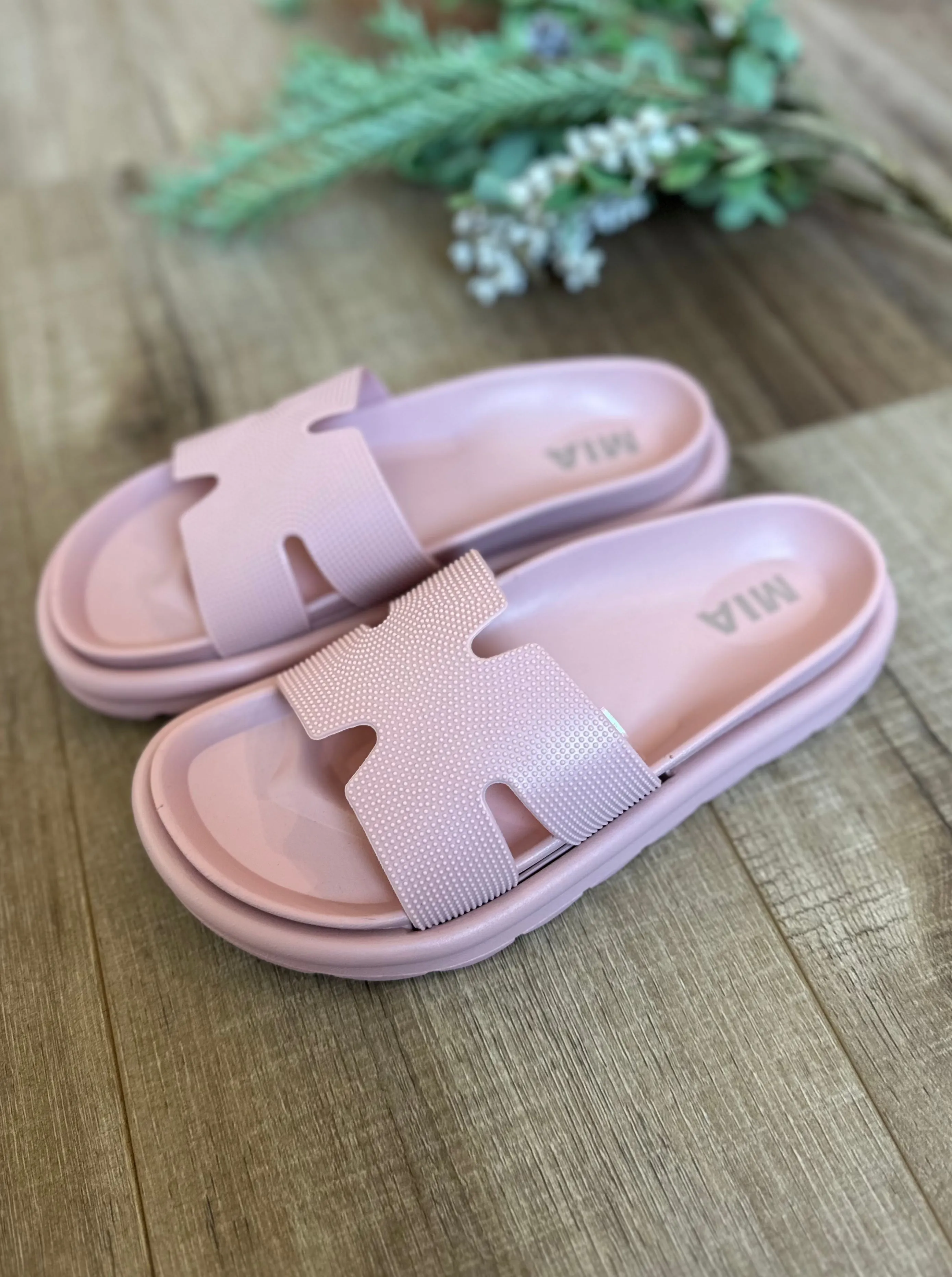 Bertini Slip On Sandal (MIA)