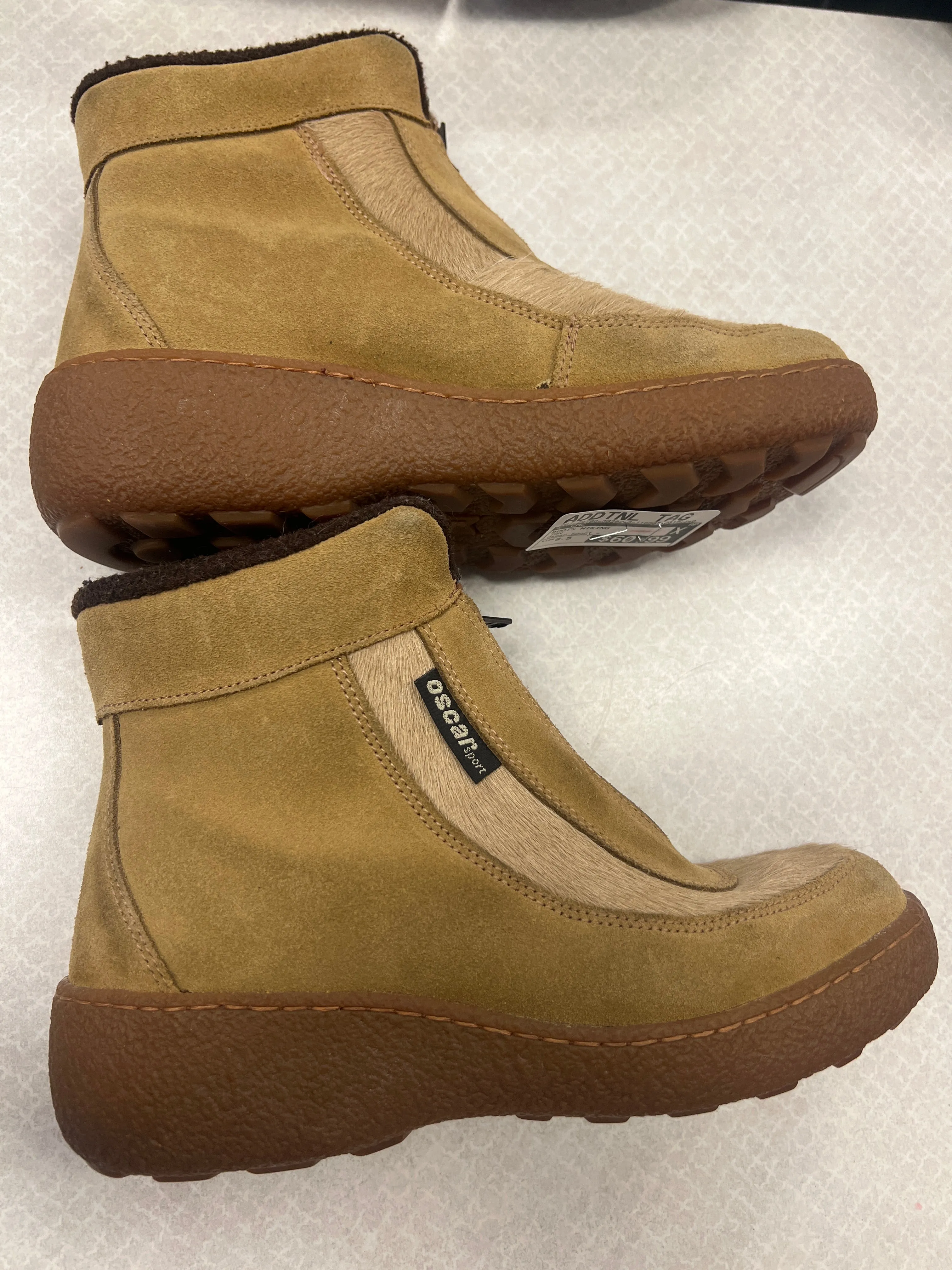 Boots Hiking By Cmc  Size: 8.5