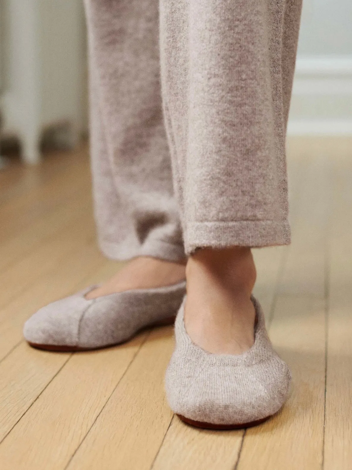 CASHMERE BALLET SLIPPER 090924