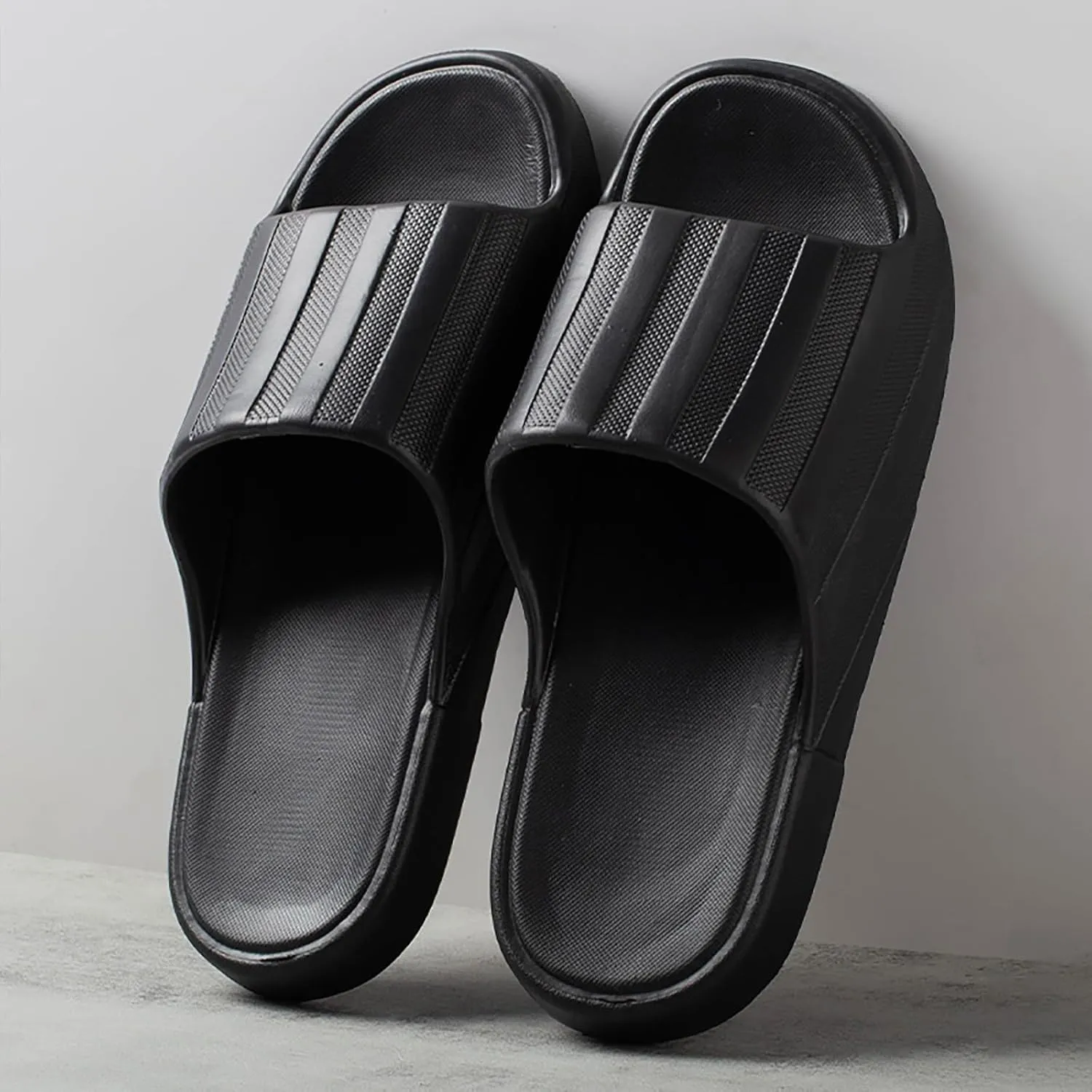 Roorsily Men's Cloud Slippers Home Bathroom Sandals Convenient Open Toe Slippers Breathable Casual Beach Slippers