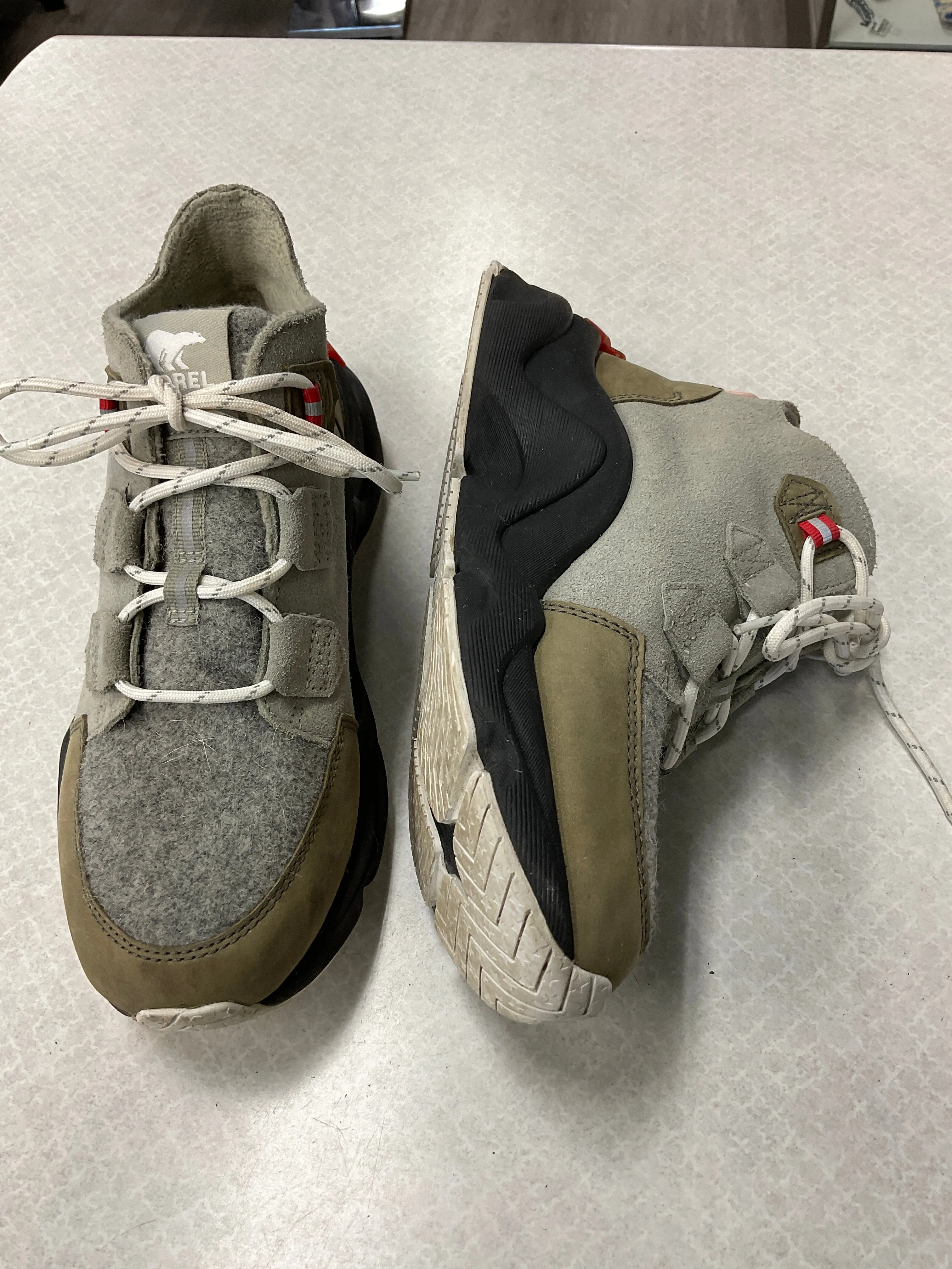 Shoes Hiking By Sorel In Grey, Size: 8